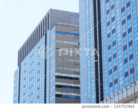 高聳入雲的摩天大樓 | 深川伽塔利亞 高聳入雲的摩天大樓 | 深川伽塔利亞 135752983