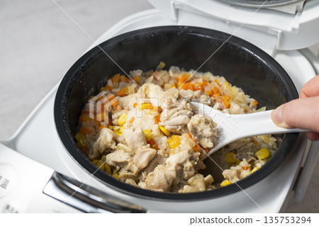 Chicken pilaf rice cooker Chicken pilaf rice cooker 135753294