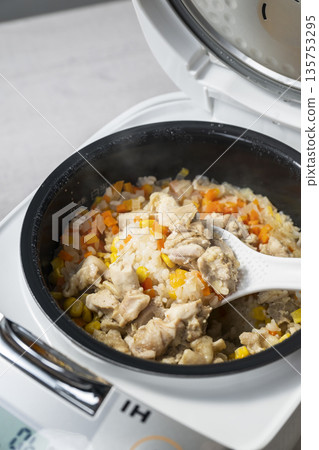 Chicken pilaf rice cooker 135753295
