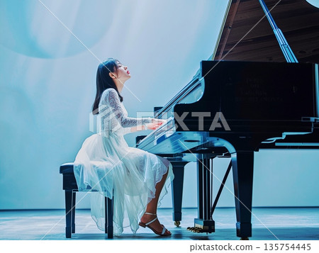 首場獨奏會 135754445