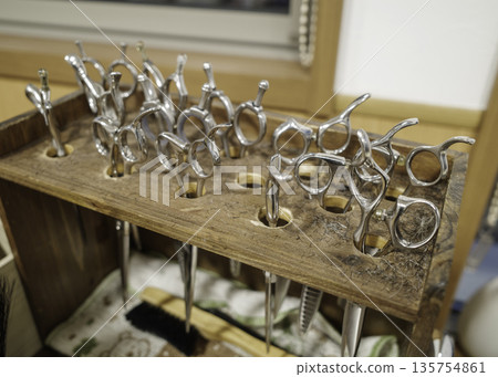 Barber scissors 135754861