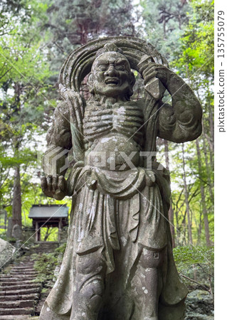 The Nio statues at Futagoji Temple and fresh greenery The Nio statues at Futagoji Temple and fresh greenery 135755079