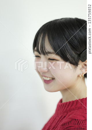Portrait of an attractive, beautiful young woman in her twenties 135759852