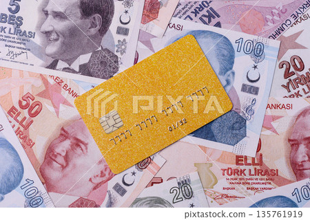 A credit card for contactless cashless payments via a terminal or online. A credit card 135761919