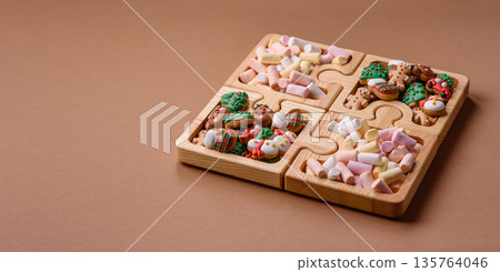 Mini marshmallows in white, pink, and pastel colors. Marshmallows as a food background 135764046