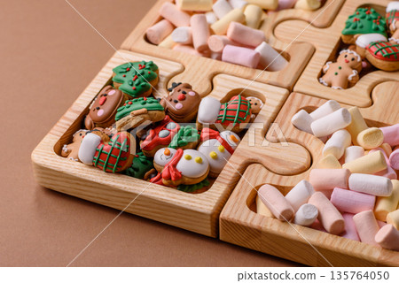 Mini marshmallows in white, pink, and pastel colors. Marshmallows as a food background 135764050