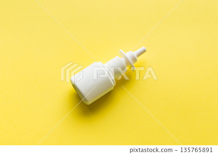 Nose drops 135765891