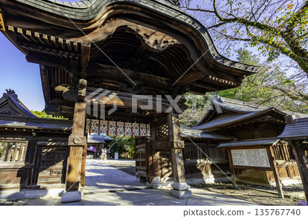 Utsunomiya Futaarayama Shrine, Shinmon Gate, Utsunomiya City, Tochigi Prefecture Utsunomiya Futaarayama Shrine, Shinmon Gate, Utsunomiya City, Tochigi Prefecture 135767740
