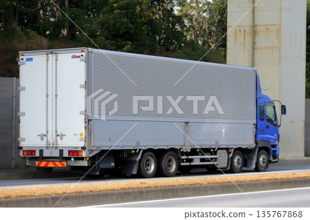 物流卡車 物流卡車 135767868