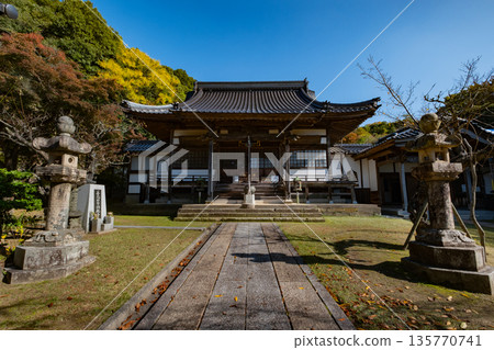 鳥取縣鳥取市觀音院的秋景 135770741