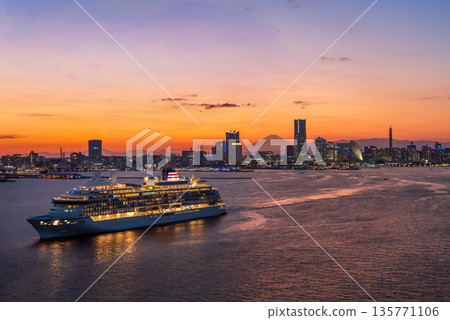 A luxury cruise ship departing for the evening view of Minato Mirai and Mount Fuji from the Bay Bridge observation deck A luxury cruise ship departing for the evening view of Minato Mirai and Mount Fuji from the Bay Bridge observation deck 135771106