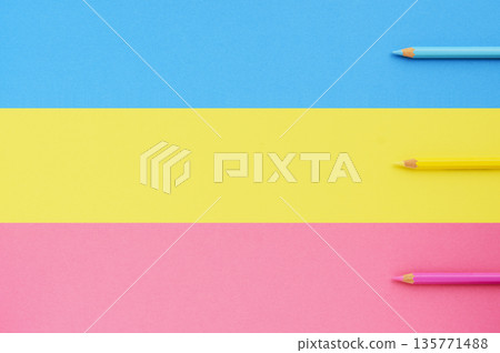 彩色鉛筆 135771488