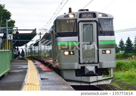 JR Hokkaido Sassho Line: Train window and station scenery between Tobetsu Station and Hokkaido Medical University Station (cloudy in summer 2023) 135771614