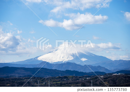 富士山、湘南台、駒山公園、冬季、1月[神奈川縣平塚市] 135773780