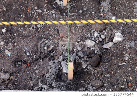 Land marking (construction work) 135774544