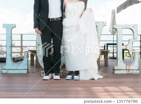 Sneaker coordination and sneaker wedding images Sneaker coordination and sneaker wedding images 135776790