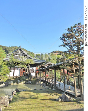 高台寺:晴天時的海山堂及賞月台 高台寺:晴天時的海山堂及賞月台 135777230