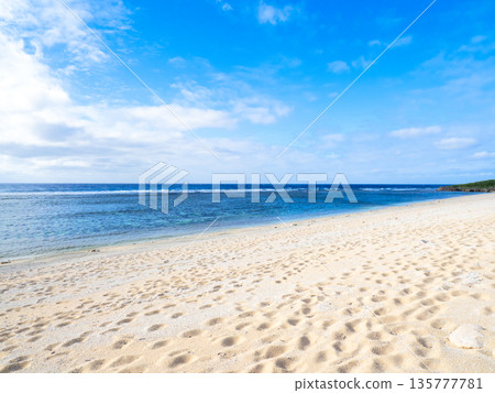 Pemuchi Beach (Hateruma Island, Okinawa Prefecture) Pemuchi Beach (Hateruma Island, Okinawa Prefecture) 135777781