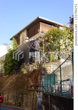 東京都文京區音羽一丁目街景 135780251