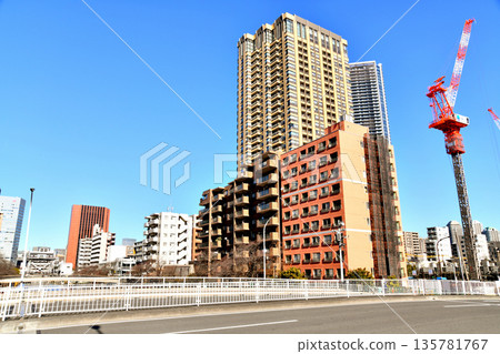 Around Tsukishima Bridge / View of Nishinaka Bridge and Tsukishima River Water Gate (Chuo Ward, Tokyo) [2026.1] 135781767