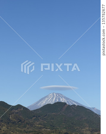 不明飛行物和富士山 135782677