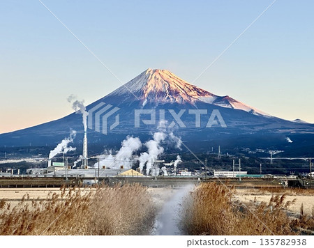 從富士市看富士山 135782938