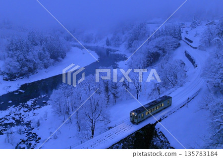 Snow-covered Iiyama Line 135783184