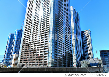 從黎明橋眺望勝鰍高架橋（東京都中央區）[2026年1月] 135786927