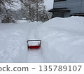 秋田郡鄉村，白雪皚皚的冬日房屋景觀 135789107