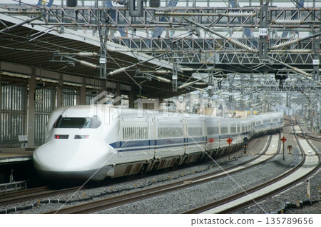 Series 700 Series 700 135789656