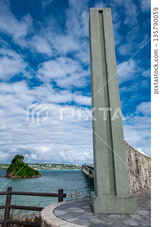 At the observation point at the south end of Kouri Bridge 135790059