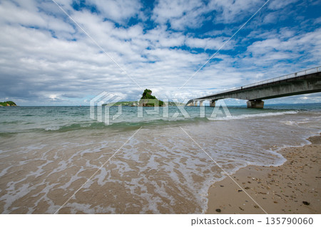 Frog Island and Kouri Island as seen from the beach near the observation point at the south end of the Kouri Bridge 135790060