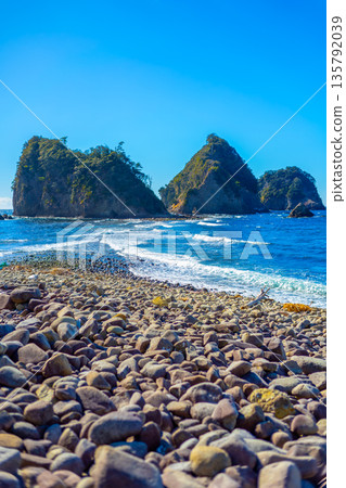 Dogashima Tombolo / Nishiizu Town, Shizuoka Prefecture 135792039