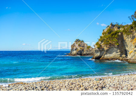 Dogashima Tombolo / Nishiizu Town, Shizuoka Prefecture 135792042