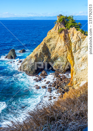 Nishiizu Town, Shizuoka Prefecture / Koganezaki / Uma Rock 135792053