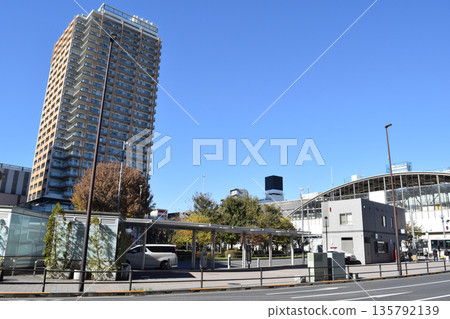 東京小金井市武藏小金井站南口街景 東京小金井市武藏小金井站南口街景 135792139