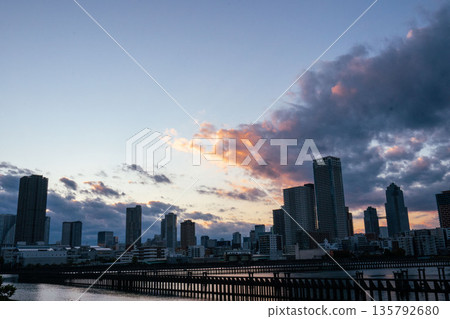 Toyosu apartment complex at dusk in 2020, Toyosu at dusk from Etchujima Toyosu apartment complex at dusk in 2020, Toyosu at dusk from Etchujima 135792680