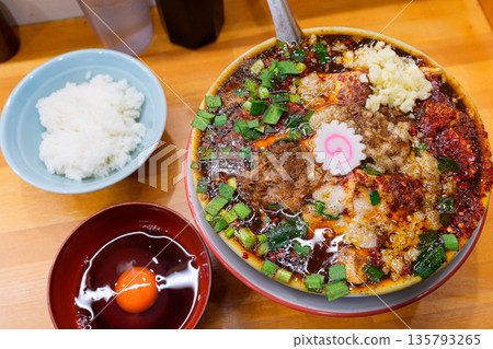 五番拉麵飯蛋 135793265
