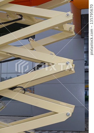 Hydraulic Mechanism Scissor Lift 135795670