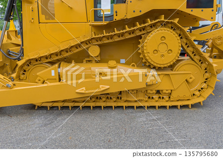 Tracked Buldozer Crawler Tracked Buldozer Crawler 135795680
