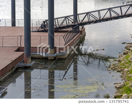 Floating Dock Gangway Floating Dock Gangway 135795741