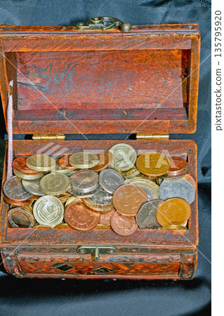 Pounds and Pennies Chest 135795920