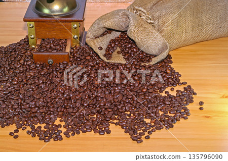 Coffee Beans Grinder Sack Coffee Beans Grinder Sack 135796090