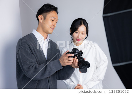 People working on set People working on set 135801032