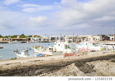 Namekawa Fishing Port / Tsubokawashin, Namekawa City, Toyama Prefecture Namekawa Fishing Port / Tsubokawashin, Namekawa City, Toyama Prefecture 135801539