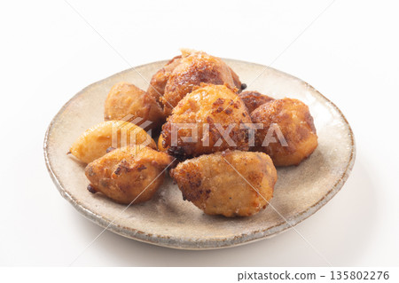 Fried garlic Fried garlic 135802276