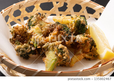 Broccoli fried chicken Broccoli fried chicken 135802467