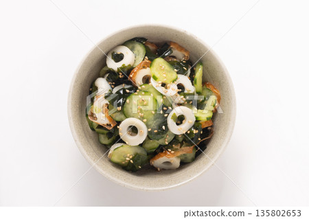 Chikuwa, wakame seaweed, cucumber, vinegared dish 135802653