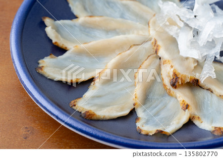 Close-up of seared fugu sashimi (tessa) 135802770