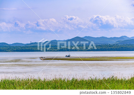 Toetoko Fishing Port, a small fishing port on Lake Saroma in eastern Hokkaido 135802849